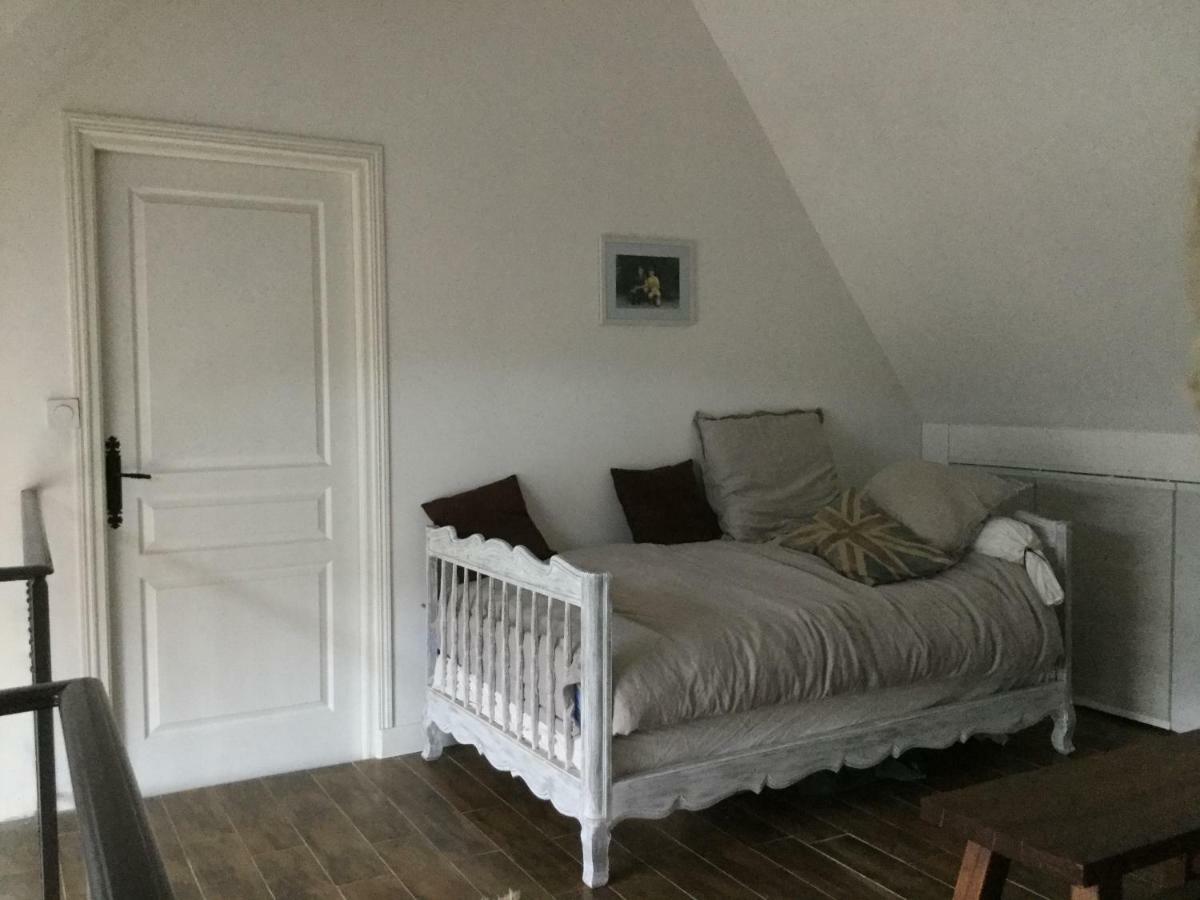 Maison de Sandrine Jumeauville Extérieur photo