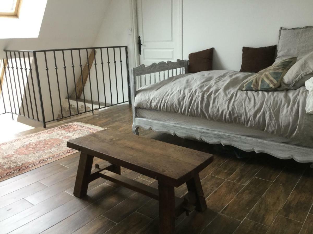 Maison de Sandrine Jumeauville Extérieur photo