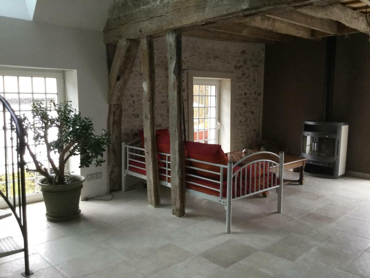 Maison de Sandrine Jumeauville Extérieur photo